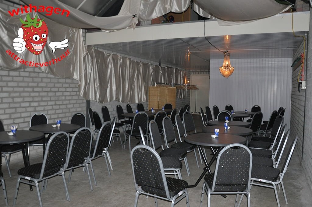 tafels en stoelen huren bergen op zoom bierbanken tafel huren withagen attractieverhuur tafels en stoelen huren bergen op zoom bierbanken tafel huren withagen attractieverhuur