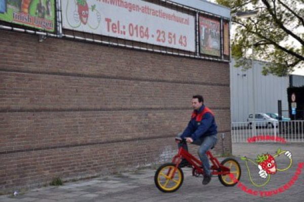 Slinger hobbel fiets rood