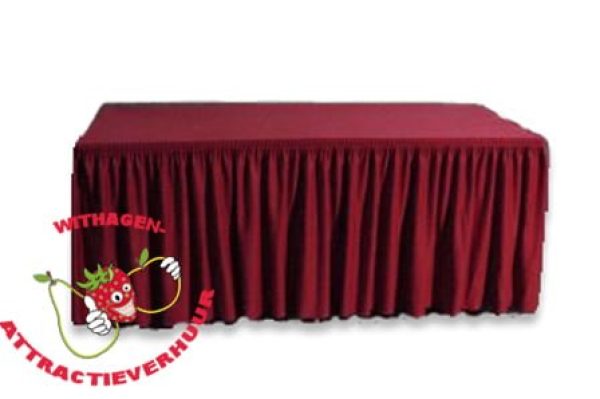 Buffetrok met tafelkleed bordeaux rood