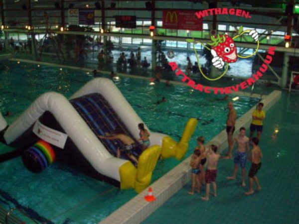 Waterattractie voor zwembad