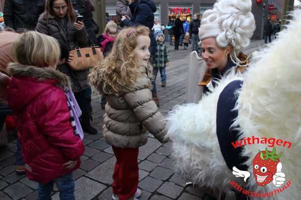 Winterkoningin met Snowy de ijsbeer