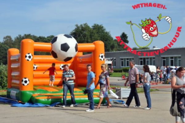 Voetbal Springkussen huren