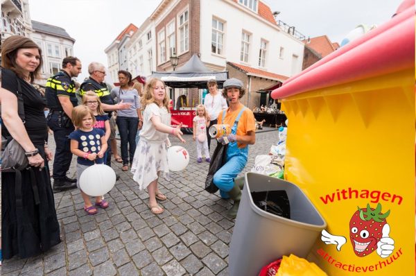 Bakman, de pratende vuilnisbak