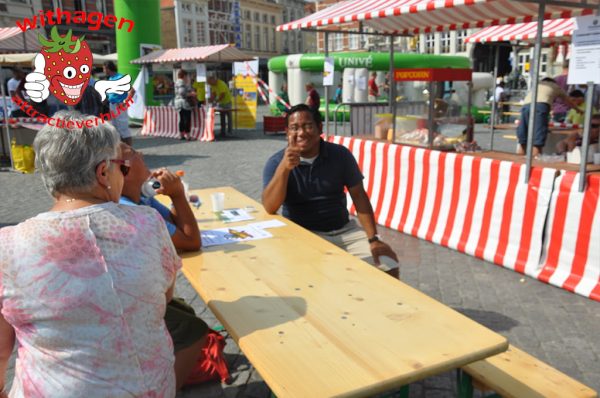 2 Bierbanken met 1 tafel