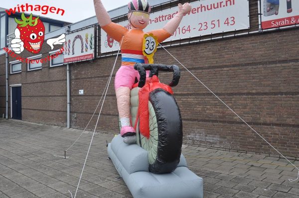 Sarah op fiets