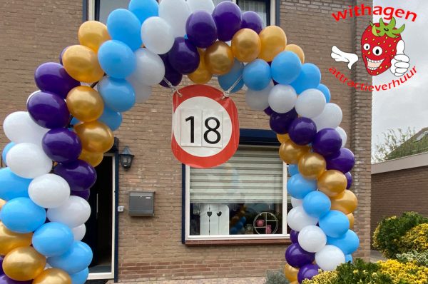 feest ballonnen boog met leeftijdsbord