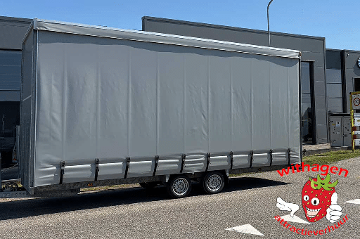 Grote dichte aanhanger